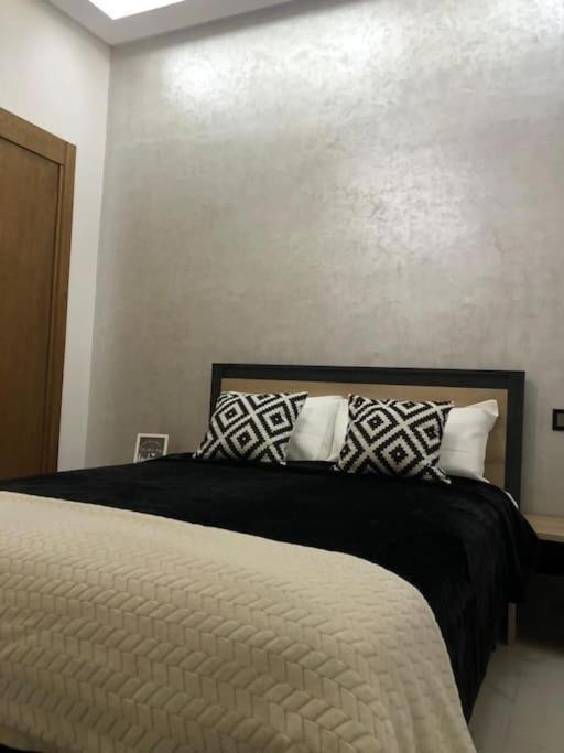 Appart Luxueux Securise Parking 10 Min Medina Fes Exterior photo